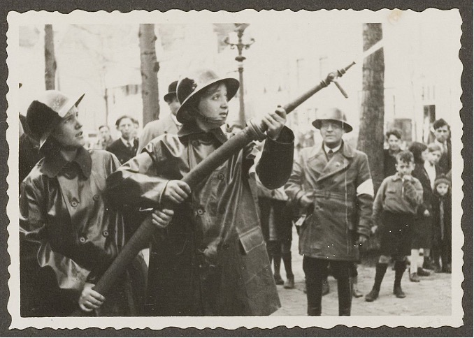 foto H.A.W. Douwes, ca 1942