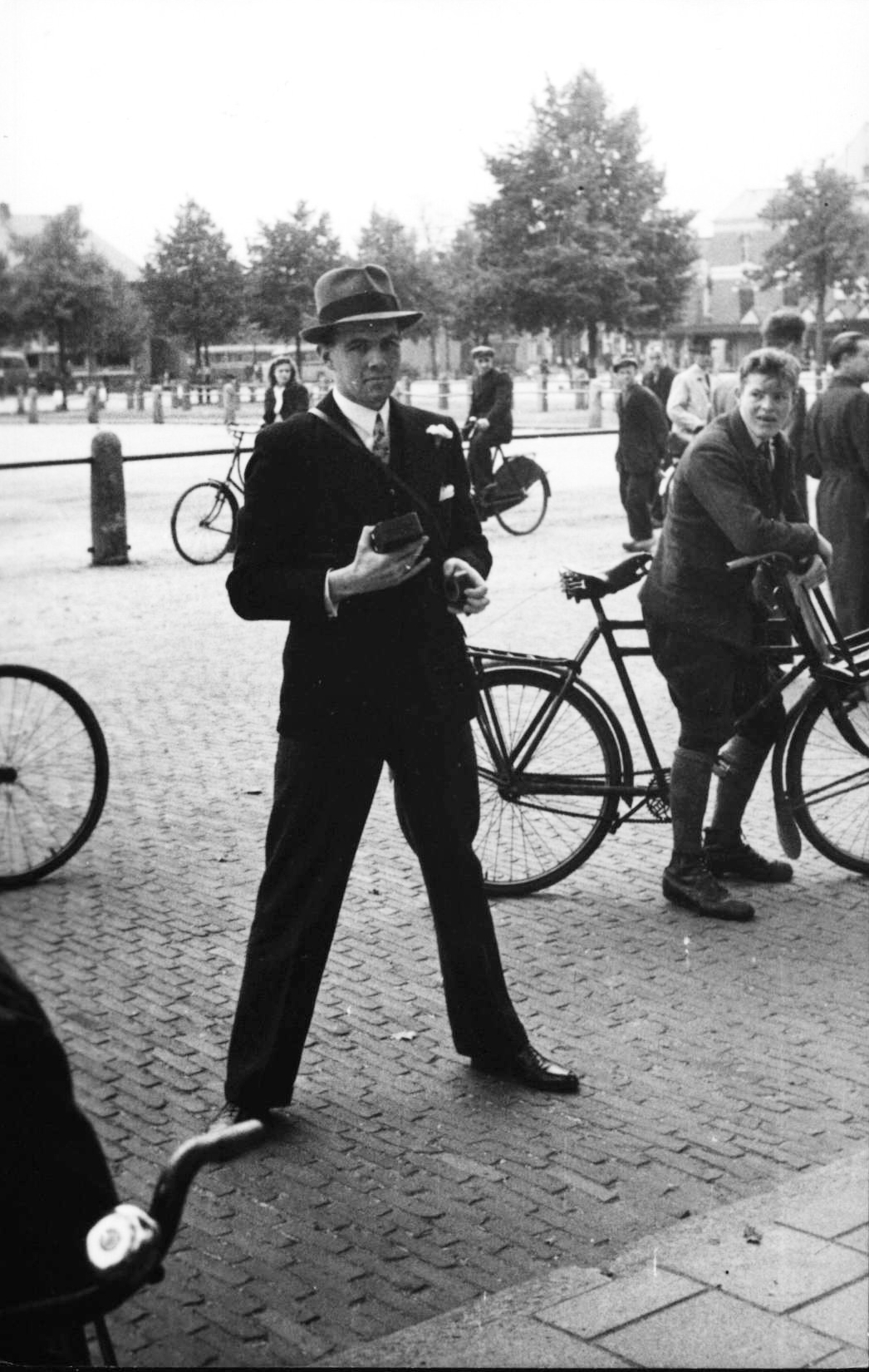 Arie van den Dool,1948. Collectie Haags Gemeentearchief