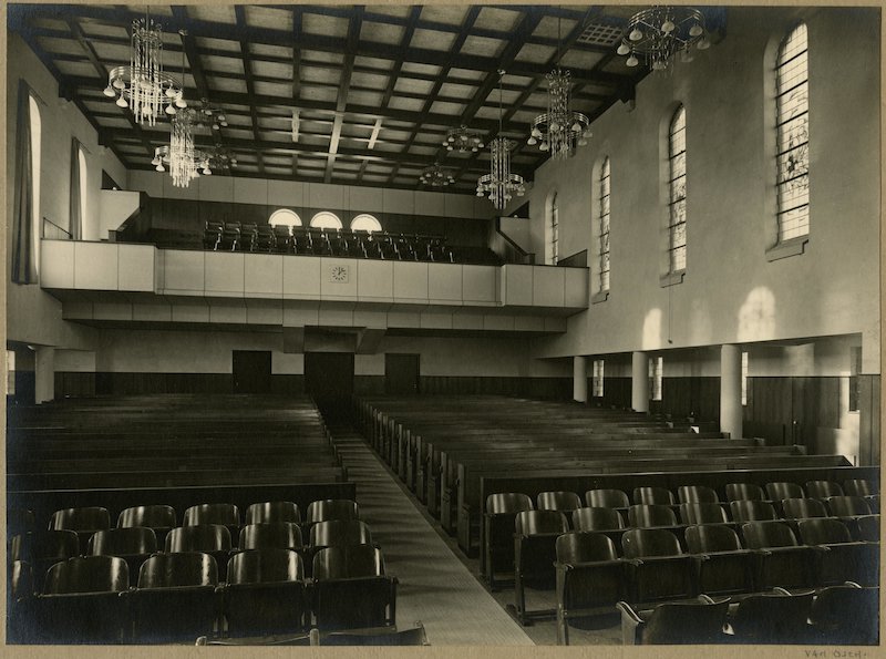 Interieur Bethelkerk omstreeks 1940 (Foto: Van Ojen)