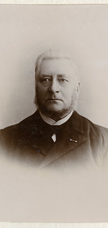 Dominee L. van der Valk, gereformeerd predikant in Scheveningen van 1892 tot 1904