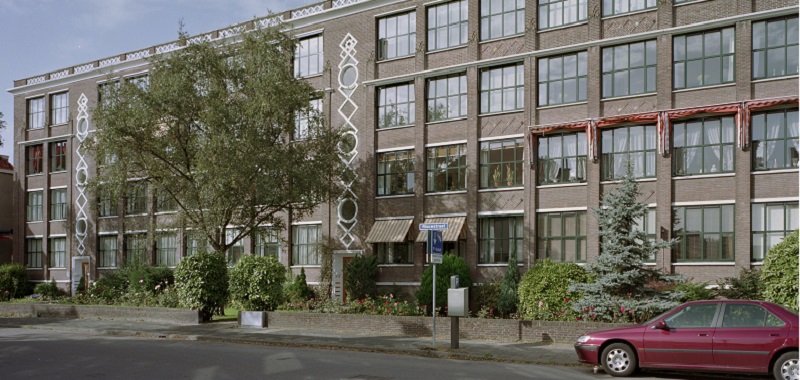 Na oorlogse woningbouw in de Riouwstraat 2001. Foto DSO Bert Mellink